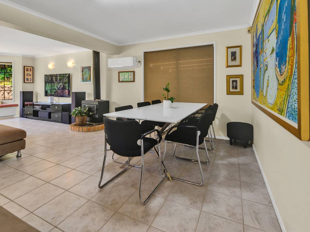 13 Kerria Crescent, ASHMORE - Thumbnail 10