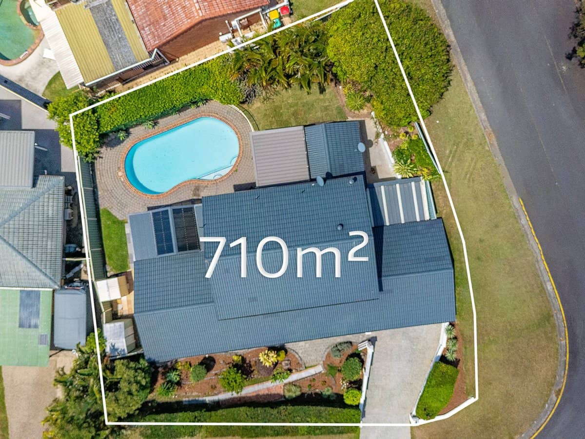 13 Kerria Crescent, ASHMORE - Thumbnail 23