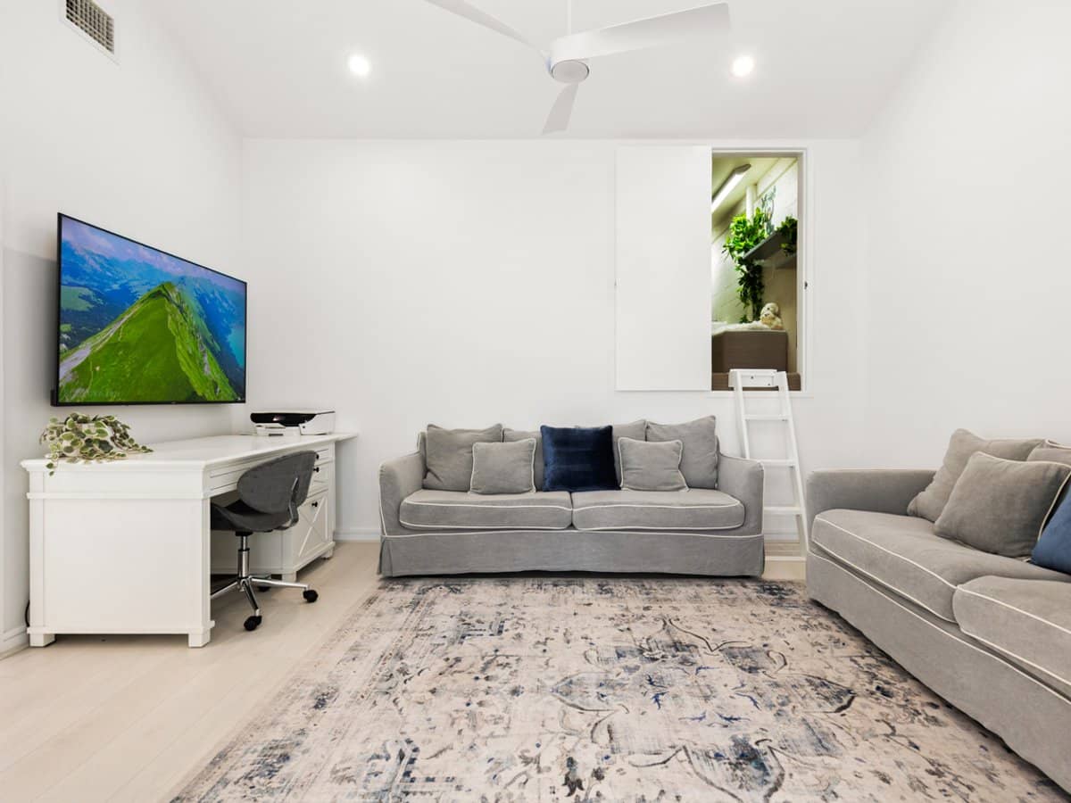 12 Commodore Drive, PARADISE WATERS - Thumbnail 18