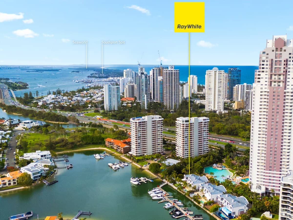 12 Commodore Drive, PARADISE WATERS - Thumbnail 27