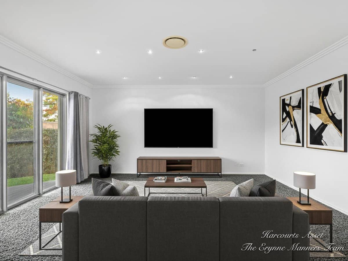 8 Adrian Court, JACOBS WELL - Thumbnail 28