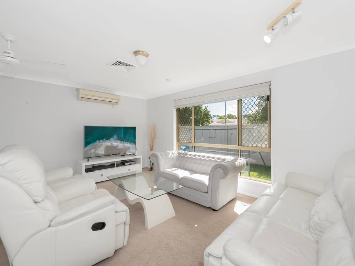 2 Chadstone Place, ROBINA - Thumbnail 5