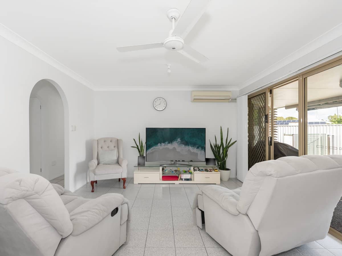 2 Chadstone Place, ROBINA - Thumbnail 6