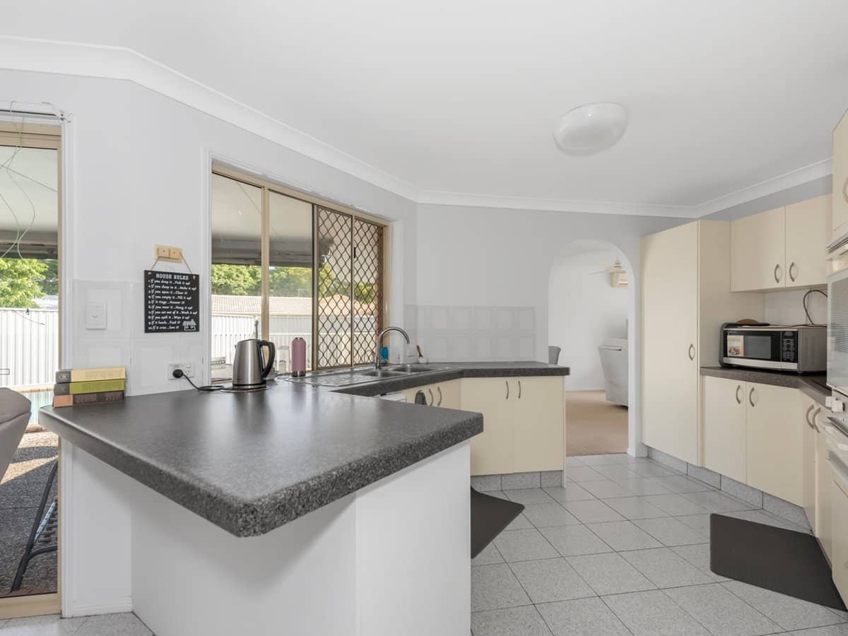 2 Chadstone Place, ROBINA - Thumbnail 7