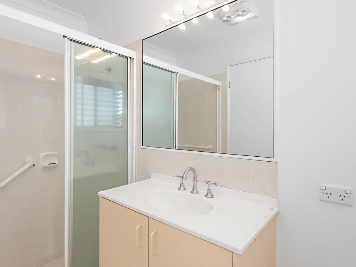 2 Chadstone Place, ROBINA - Thumbnail 12