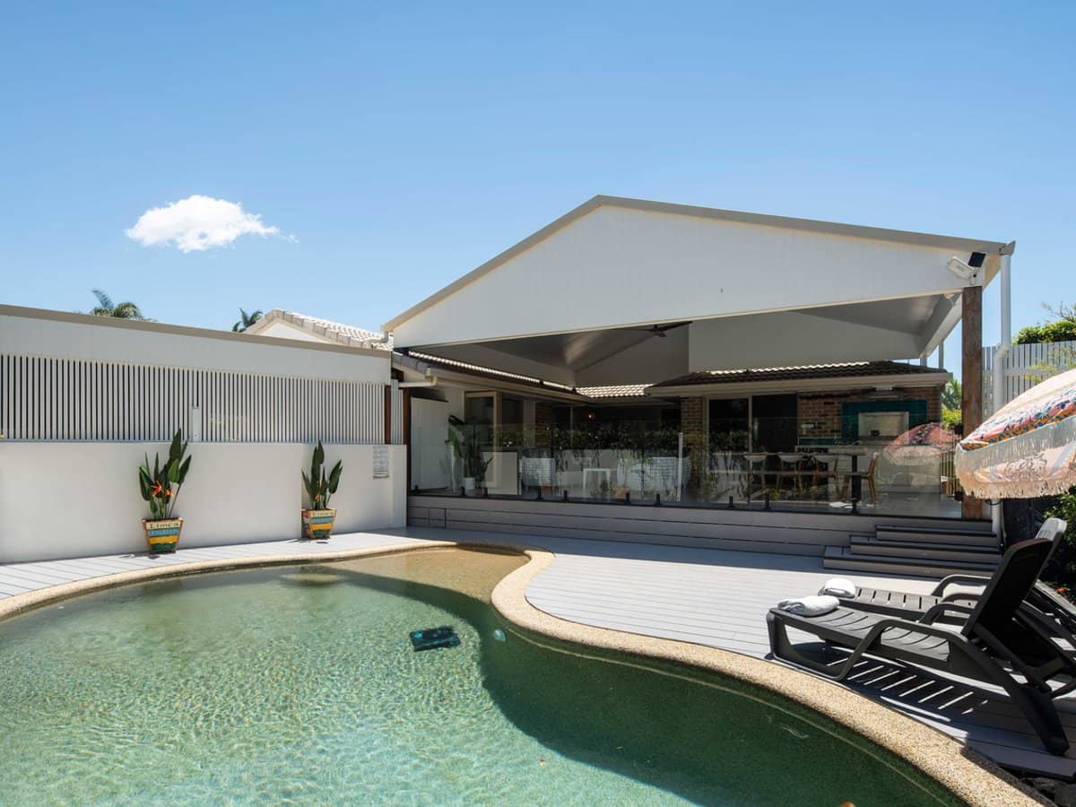 37 Beaconsfield Drive, Burleigh Waters - Thumbnail 2