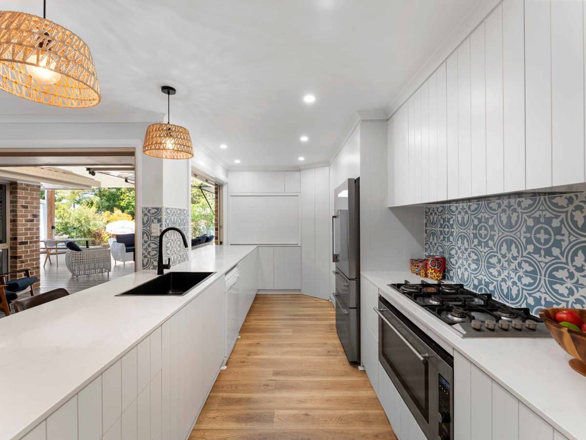 37 Beaconsfield Drive, Burleigh Waters - Thumbnail 3