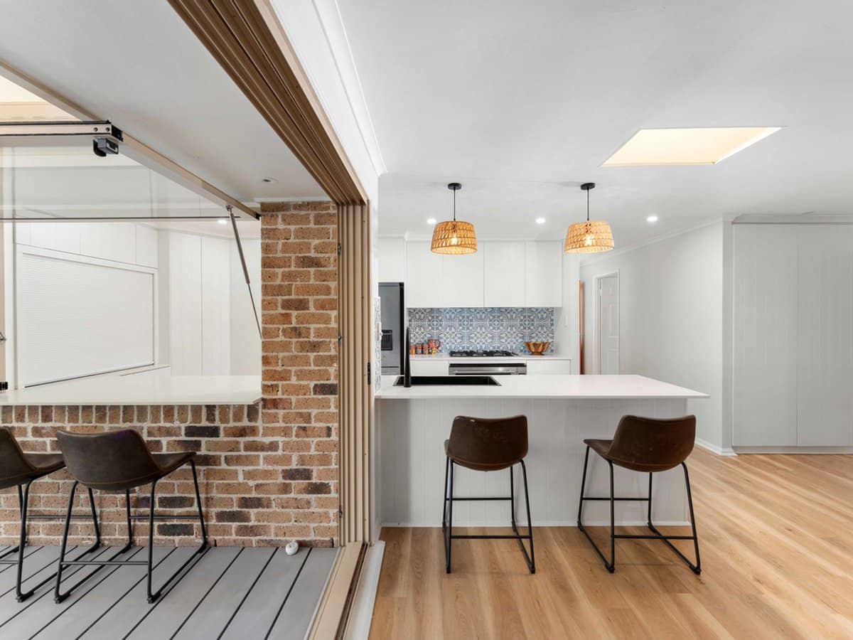 37 Beaconsfield Drive, Burleigh Waters - Thumbnail 4