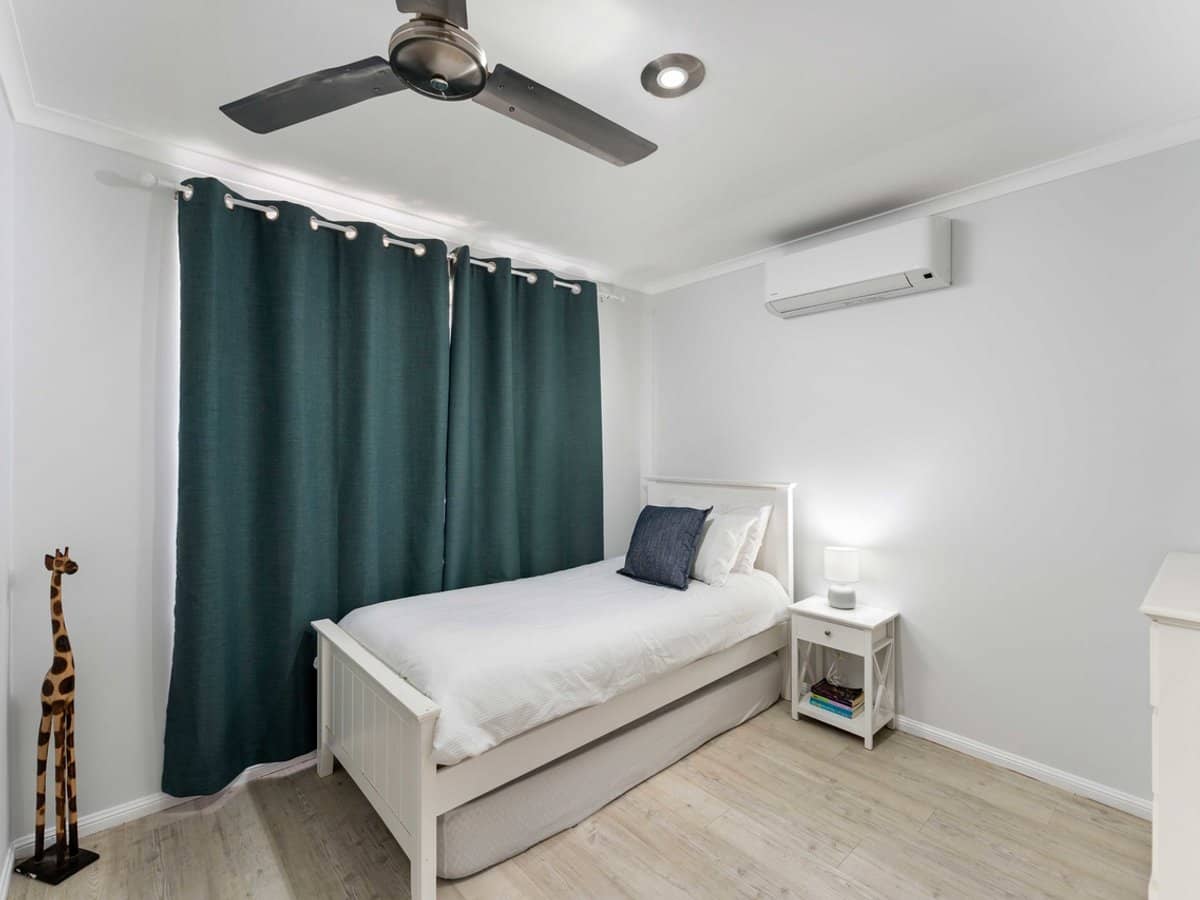 37 Beaconsfield Drive, Burleigh Waters - Thumbnail 10