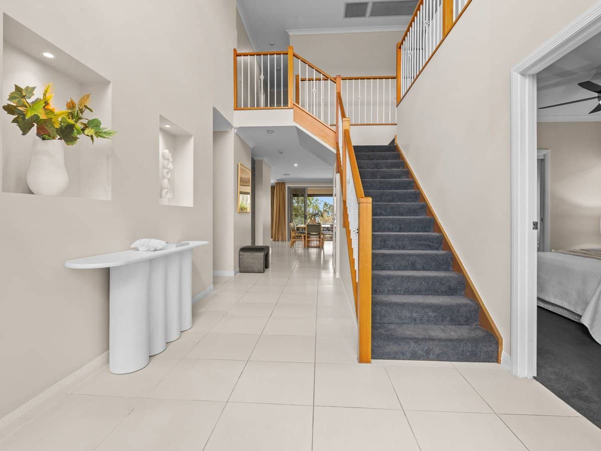 9103 Peter Senior Drive, HOPE ISLAND - Thumbnail 2