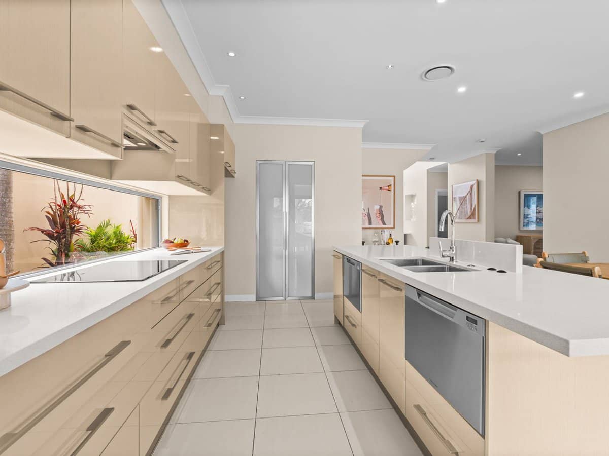 9103 Peter Senior Drive, HOPE ISLAND - Thumbnail 8