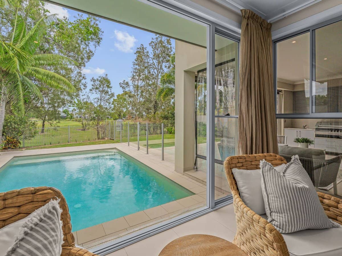 9103 Peter Senior Drive, HOPE ISLAND - Thumbnail 2