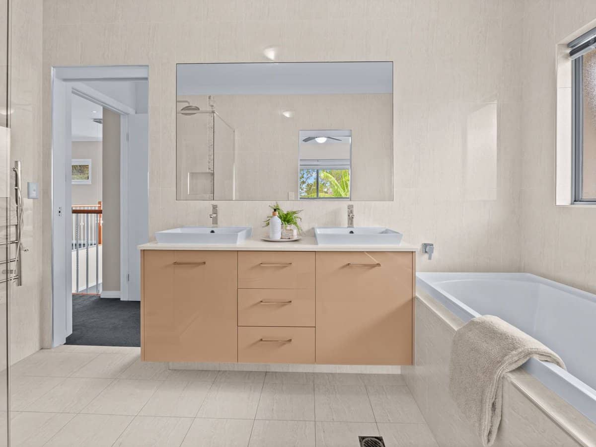 9103 Peter Senior Drive, HOPE ISLAND - Thumbnail 18