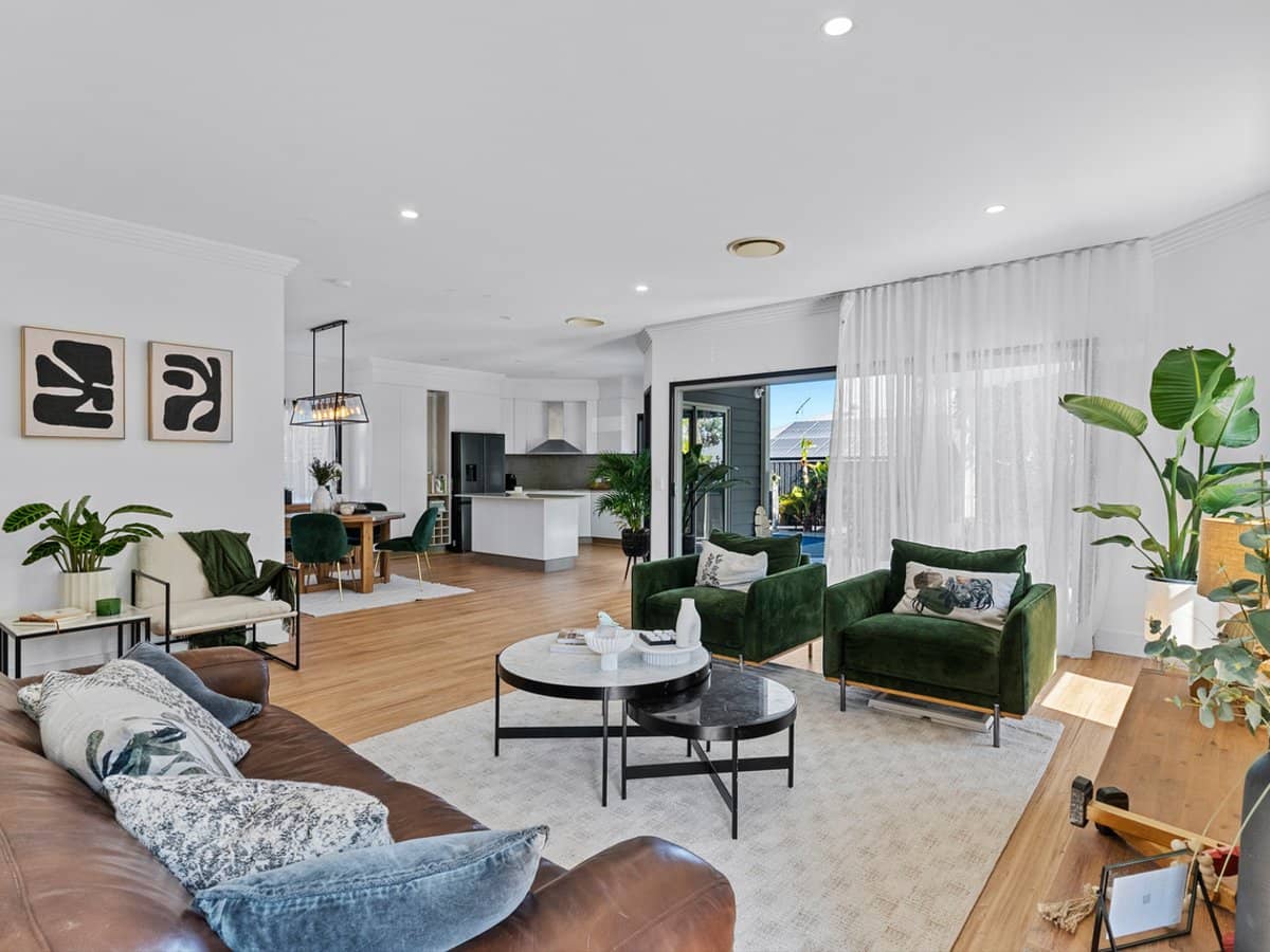 20 Rainlily Crescent, UPPER COOMERA - Thumbnail 5