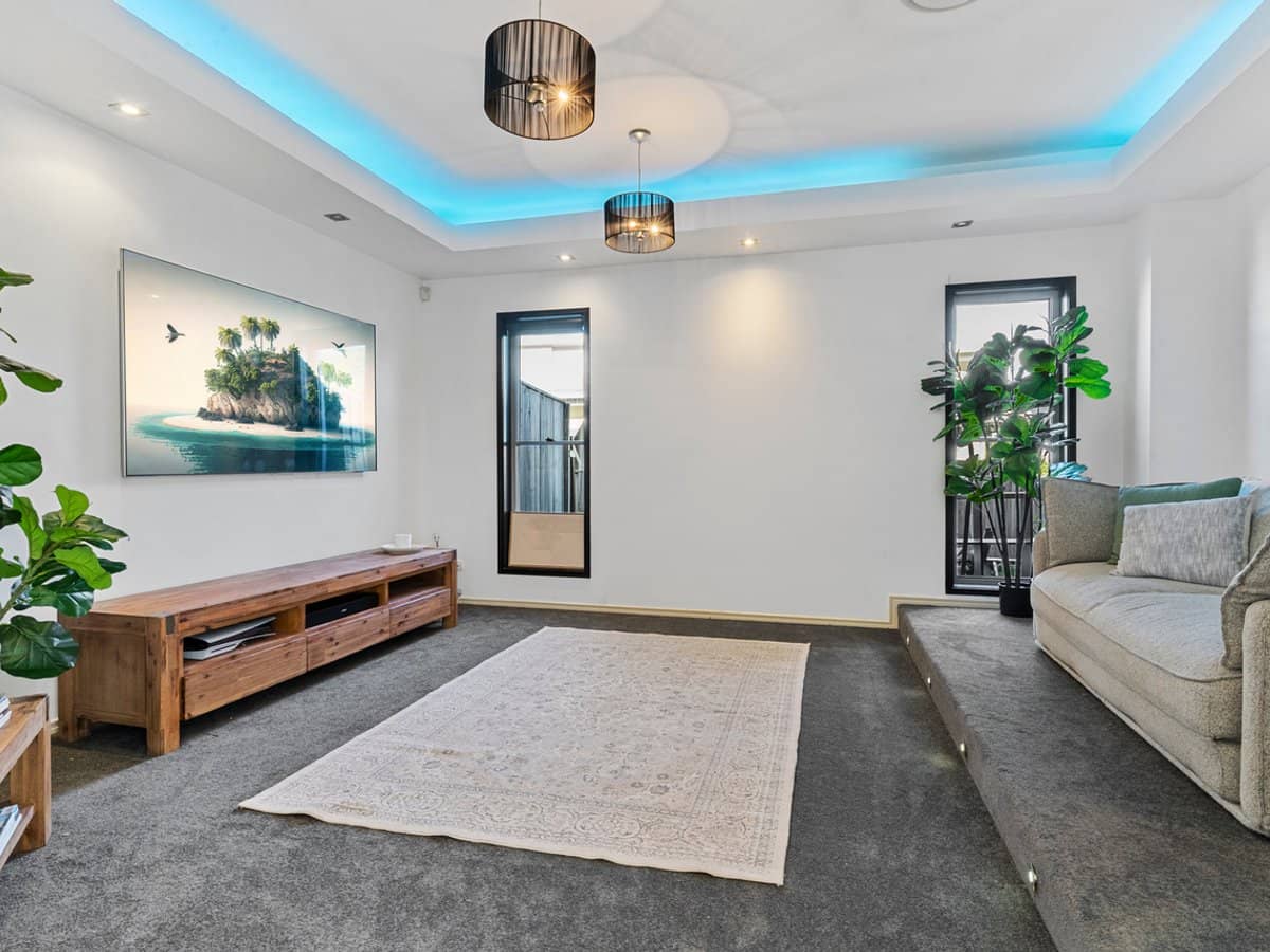 20 Rainlily Crescent, UPPER COOMERA - Thumbnail 9