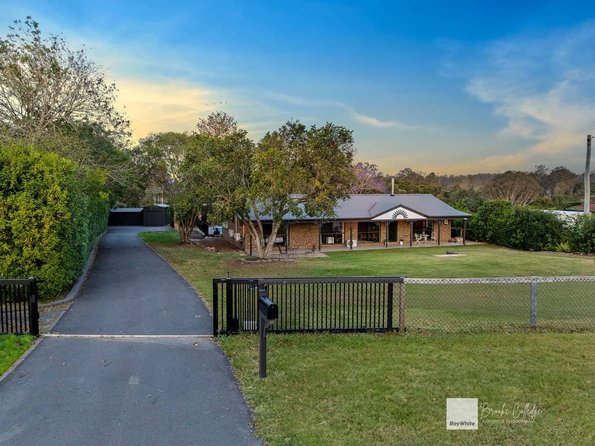 99 Couldery Court, Cedar Grove - Thumbnail 6