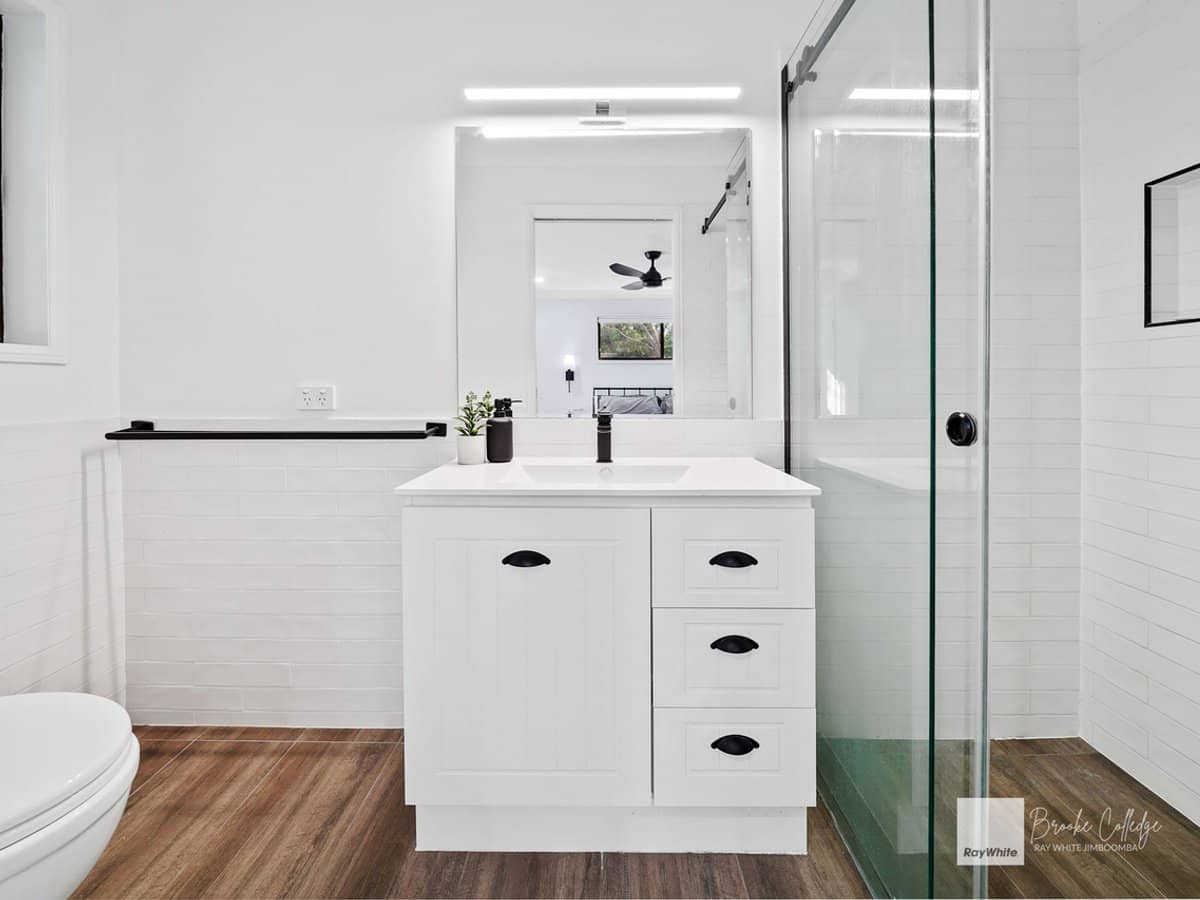 99 Couldery Court, Cedar Grove - Thumbnail 15