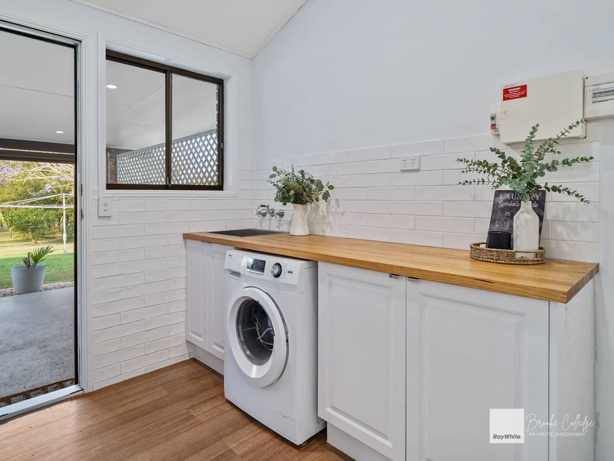 99 Couldery Court, Cedar Grove - Thumbnail 18