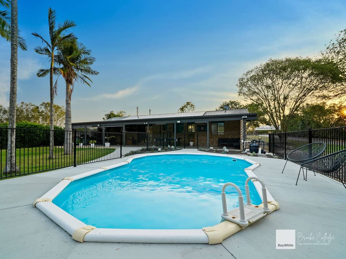 99 Couldery Court, Cedar Grove - Thumbnail 22