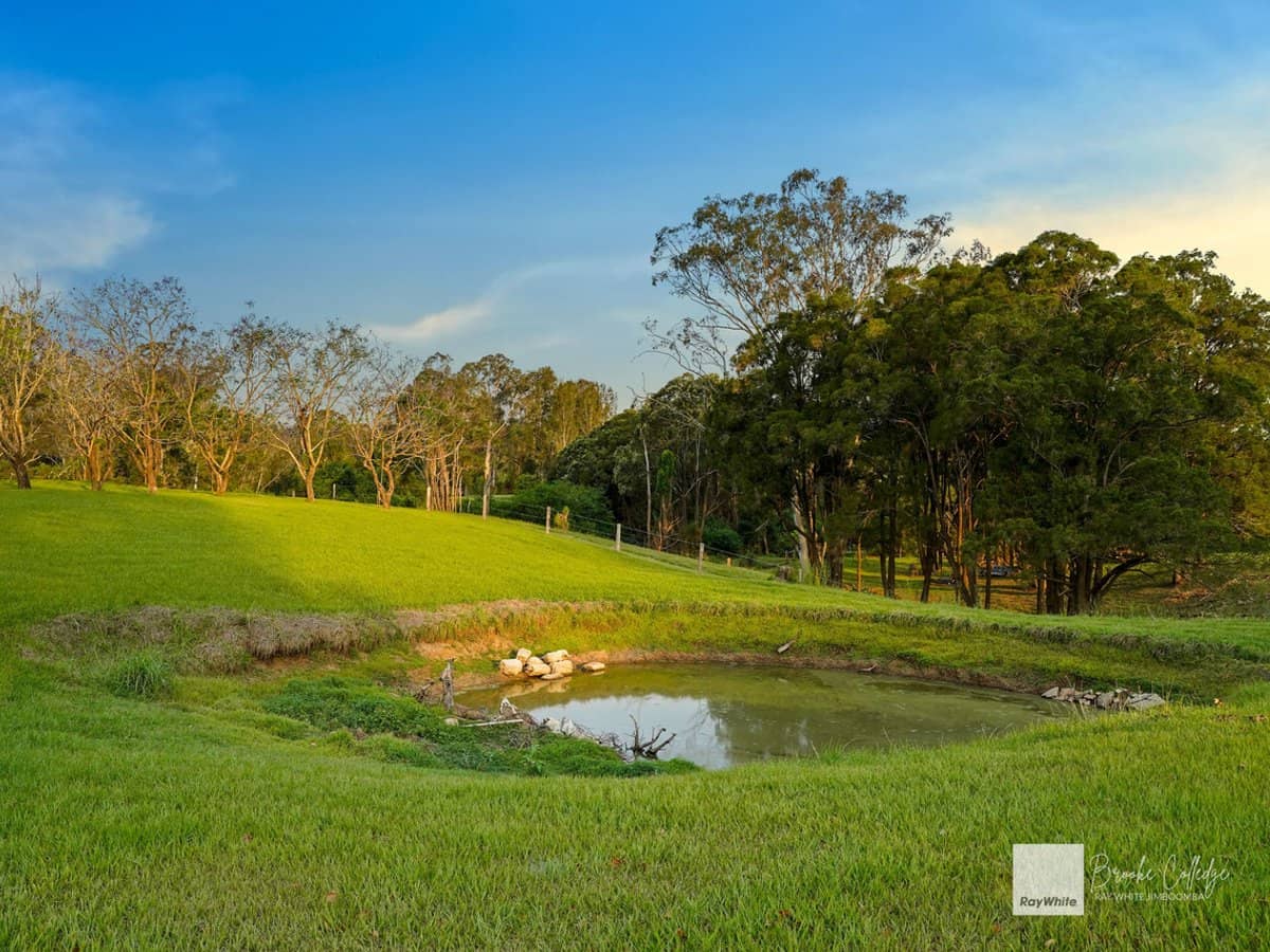 99 Couldery Court, Cedar Grove - Thumbnail 23