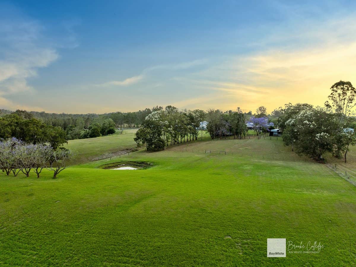 99 Couldery Court, Cedar Grove - Thumbnail 26