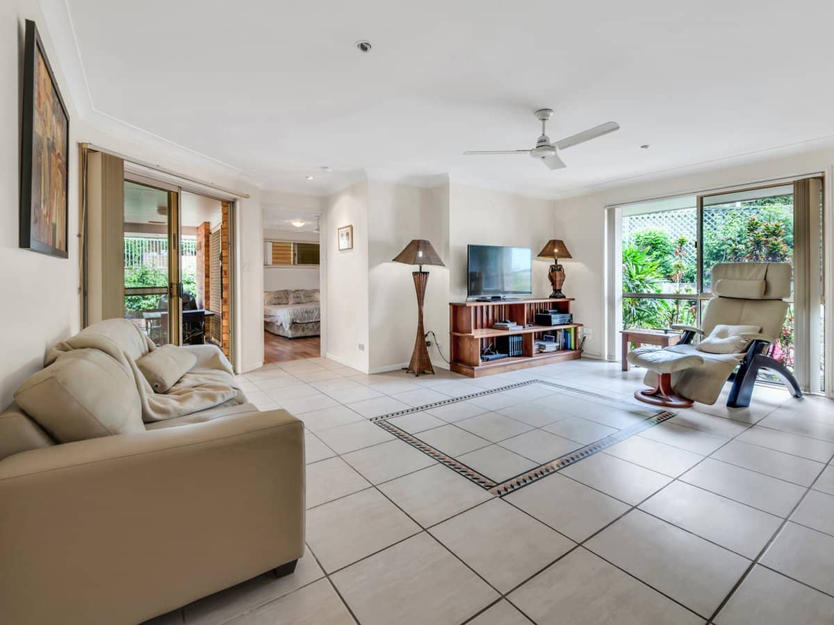 7 Sun Valley Drive, ASHMORE - Thumbnail 10