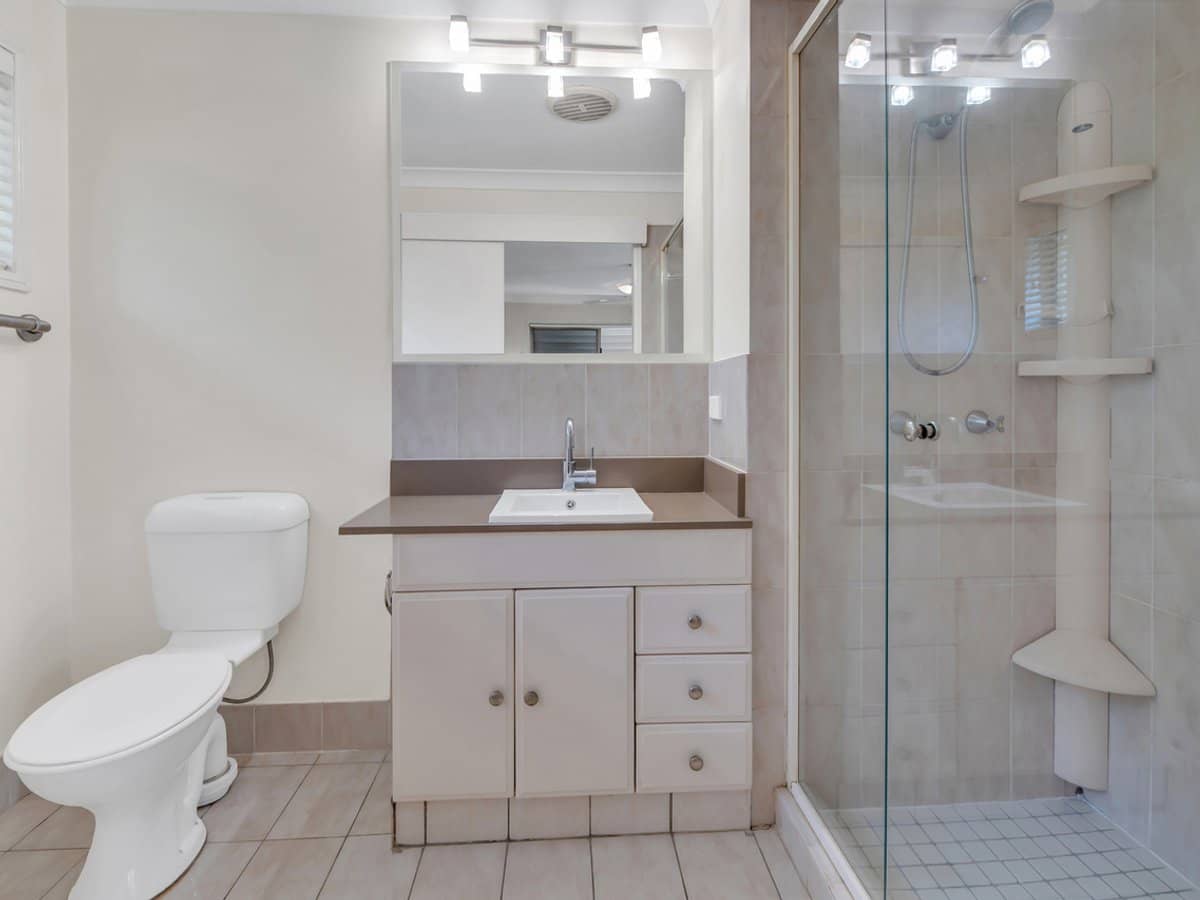 7 Sun Valley Drive, ASHMORE - Thumbnail 16