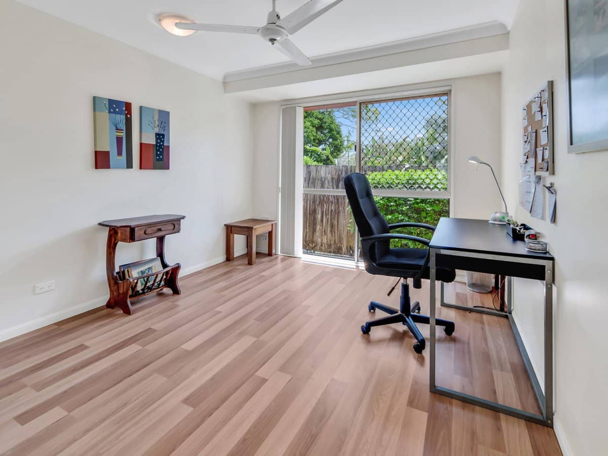 7 Sun Valley Drive, ASHMORE - Thumbnail 20