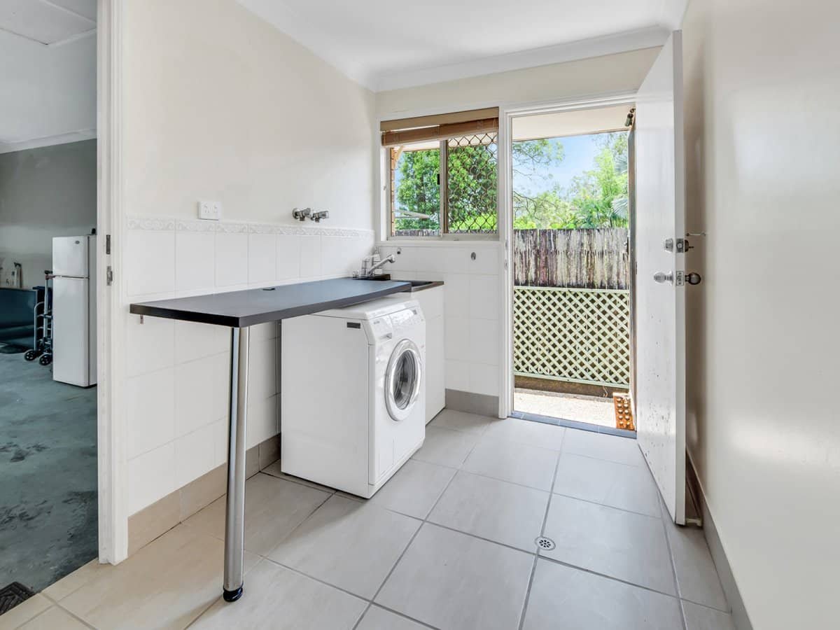 7 Sun Valley Drive, ASHMORE - Thumbnail 21