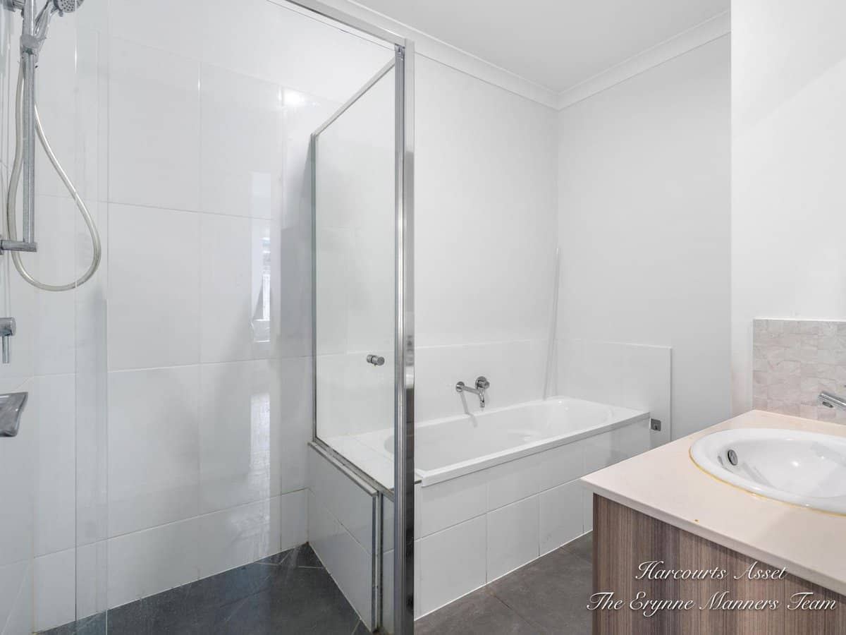 22 Golden Gate Avenue, PARK RIDGE - Thumbnail 9
