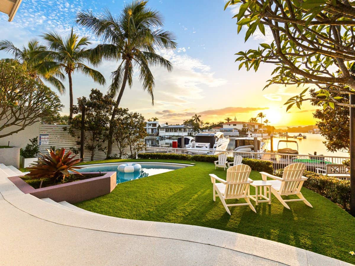 12 Commodore Drive, SURFERS PARADISE - Thumbnail 2