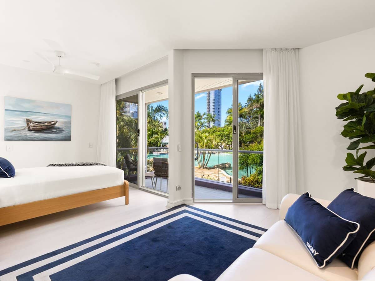 12 Commodore Drive, SURFERS PARADISE - Thumbnail 21