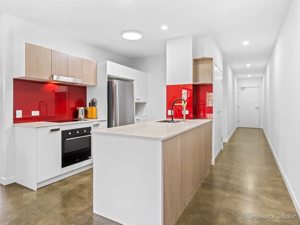 10 Timor Avenue, LOGANHOLME - Thumbnail 4