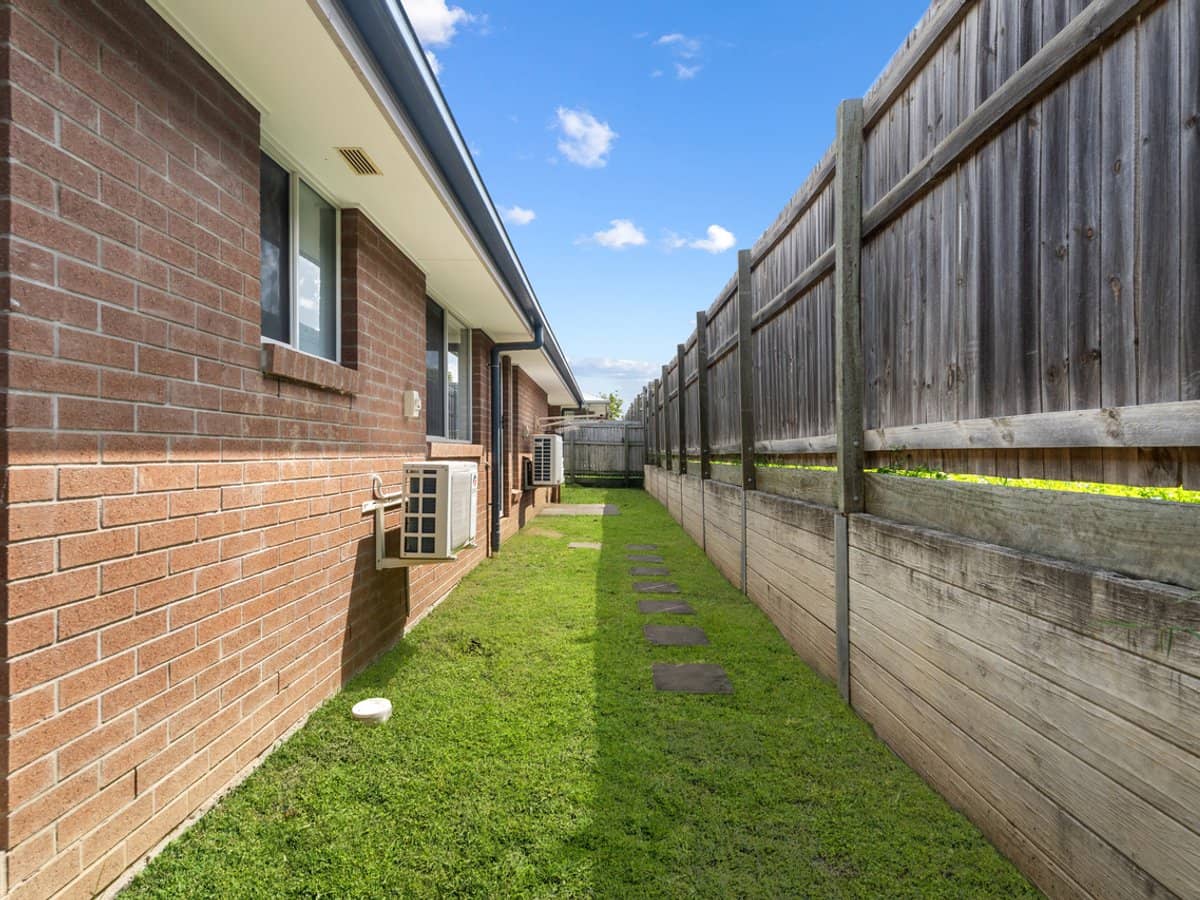 2 Percy Lane, REDBANK PLAINS - Thumbnail 12