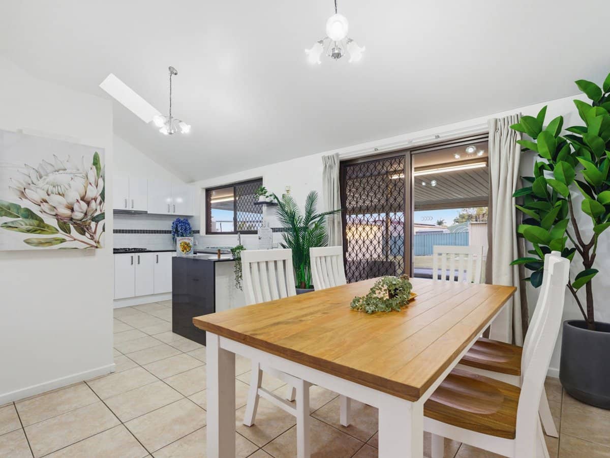 25 Dorachus Drive, Regents Park - Thumbnail 6