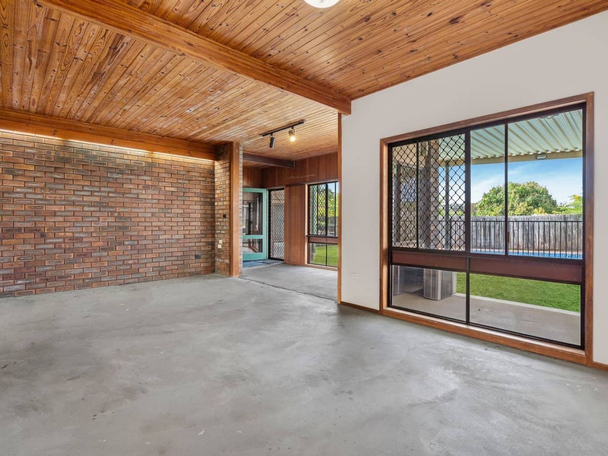 3 Mara Court, ASHMORE - Thumbnail 4