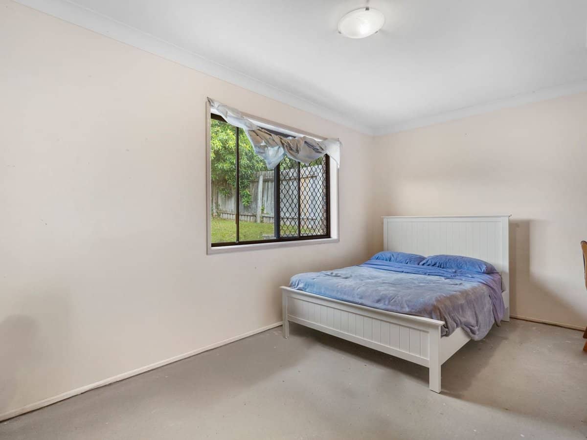 3 Mara Court, ASHMORE - Thumbnail 12
