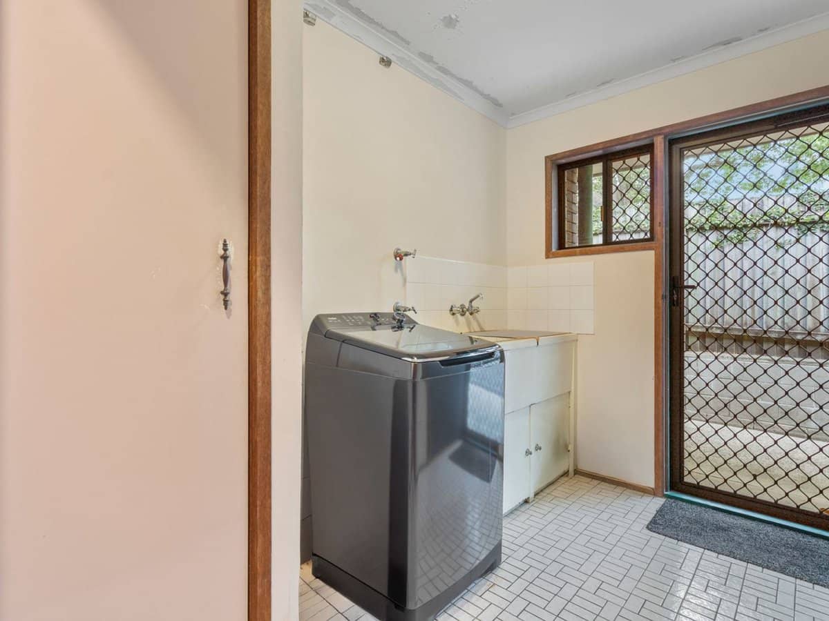 3 Mara Court, ASHMORE - Thumbnail 13