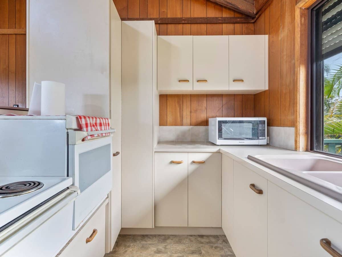 3 Mara Court, ASHMORE - Thumbnail 21