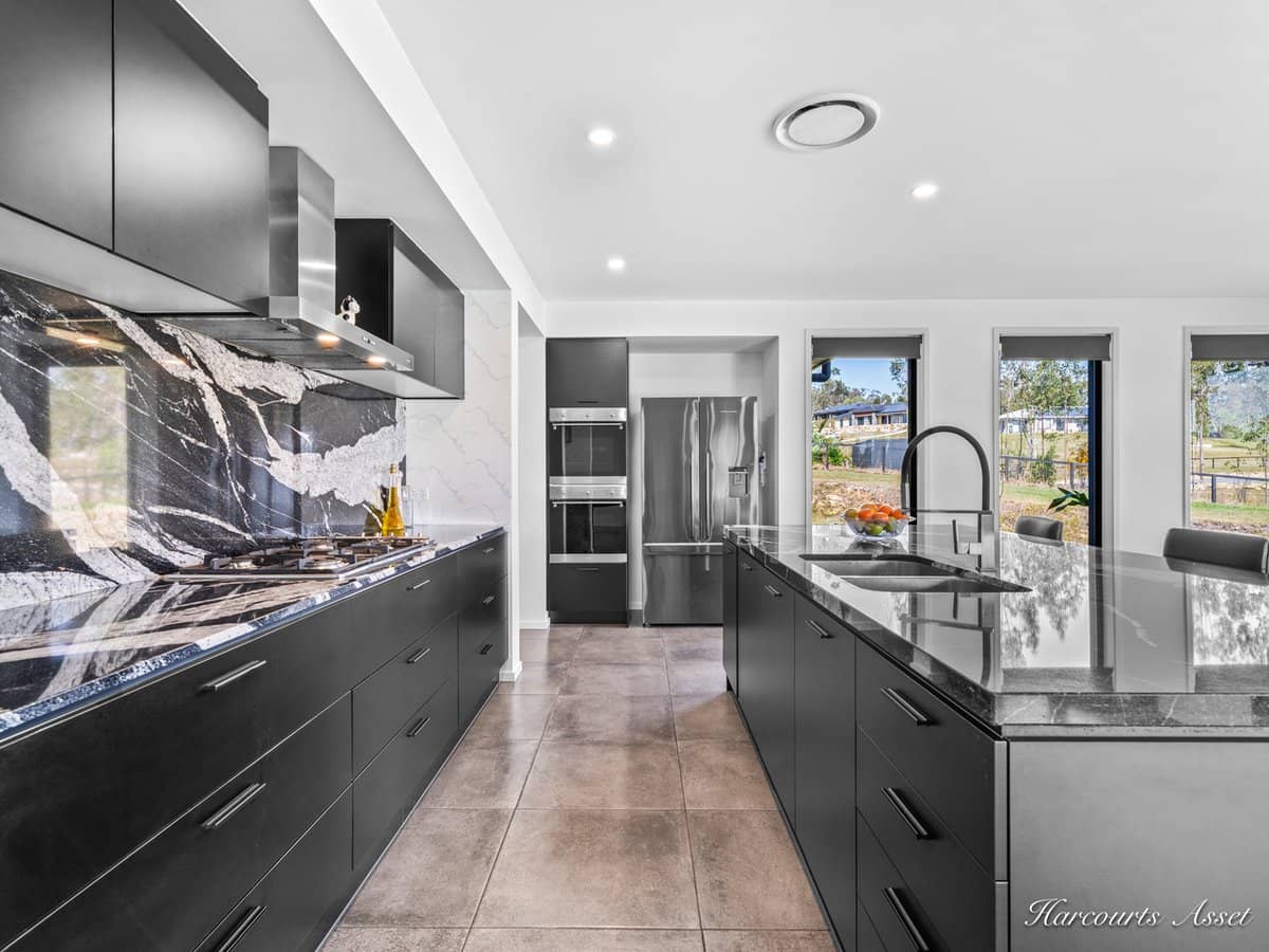 21-25 Deeke Place, JIMBOOMBA - Thumbnail 11