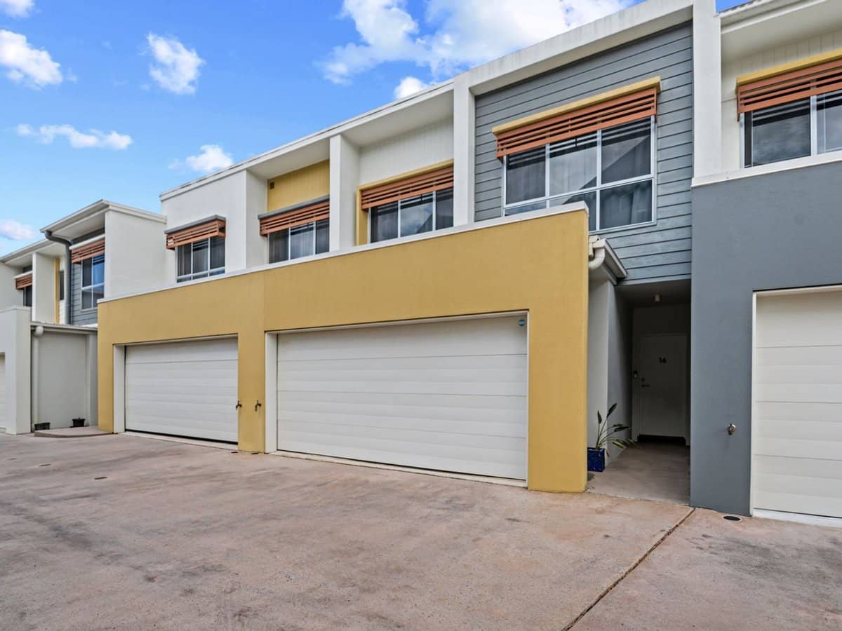 7016/3400 Panorama Drive, Carrara - Thumbnail 1