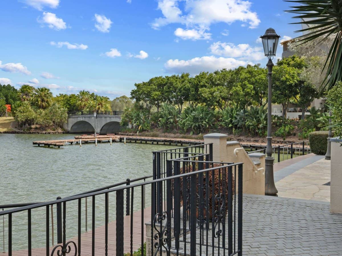 7016/3400 Panorama Drive, Carrara - Thumbnail 16