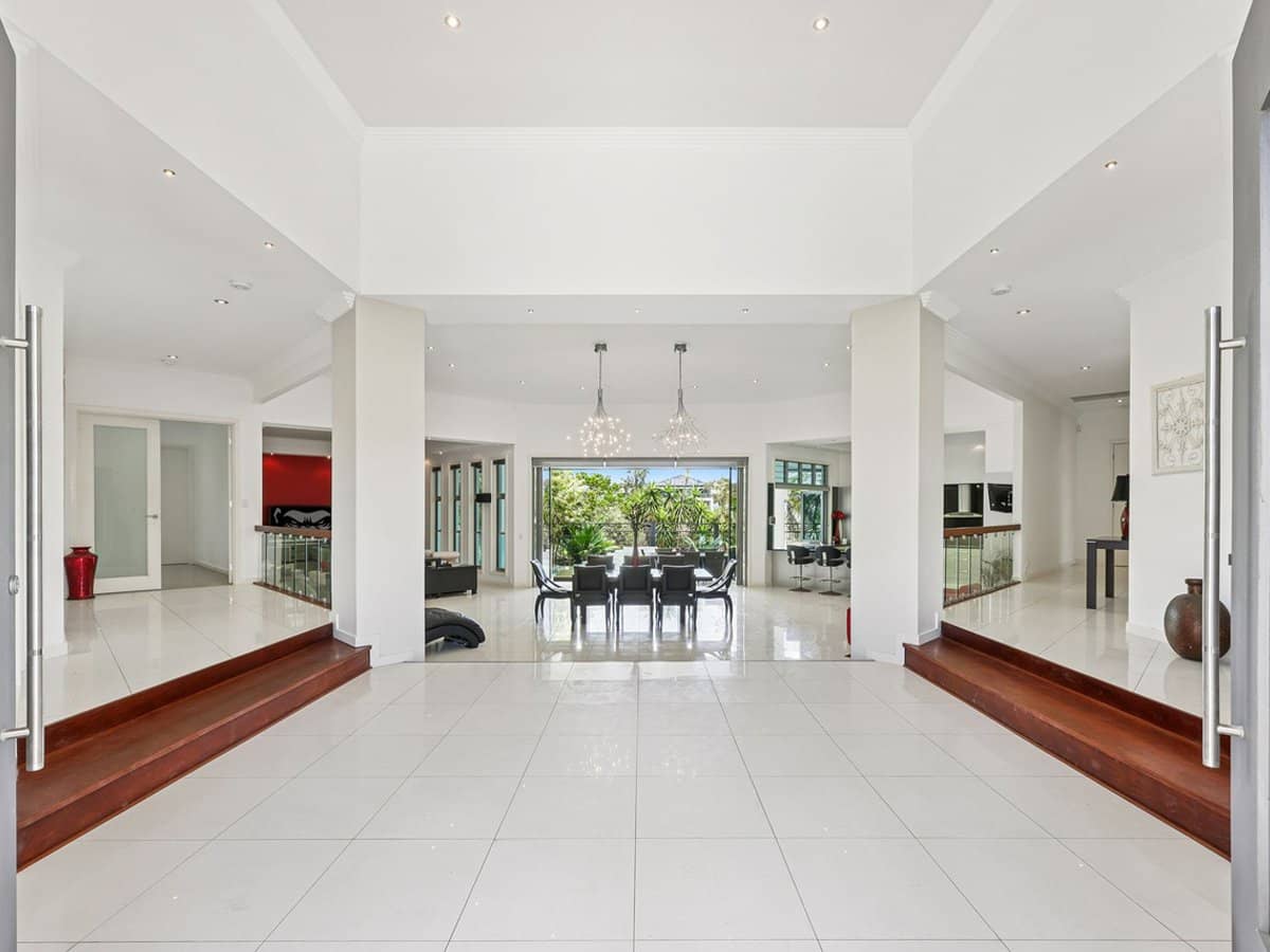 27 Azzurra Drive, Varsity Lakes - Thumbnail 4