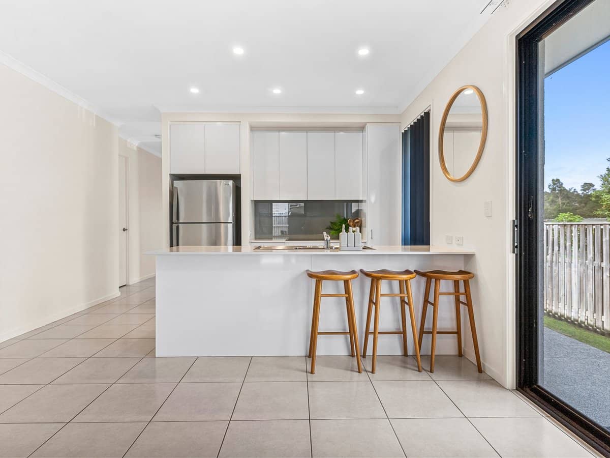 42 Oakover Avenue, ORMEAU HILLS - Thumbnail 6