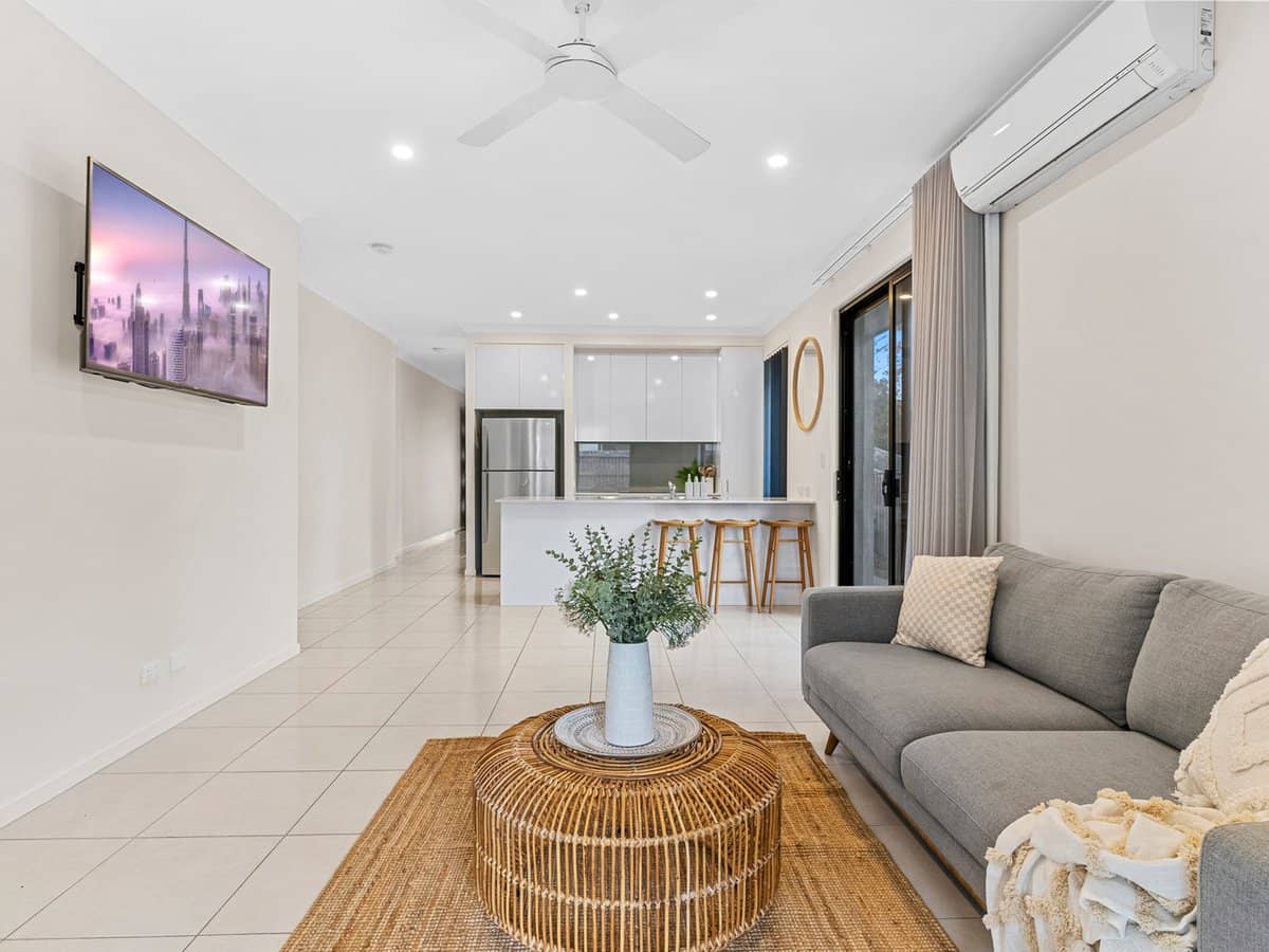 42 Oakover Avenue, ORMEAU HILLS - Thumbnail 9