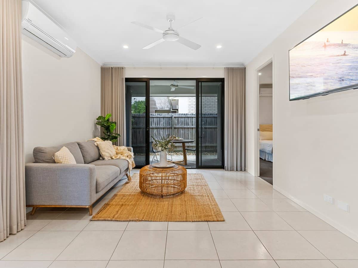 42 Oakover Avenue, ORMEAU HILLS - Thumbnail 11