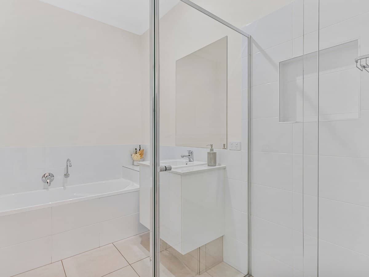 42 Oakover Avenue, ORMEAU HILLS - Thumbnail 20