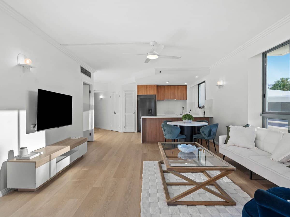 5-19 Palm Avenue, SURFERS PARADISE - Thumbnail 3