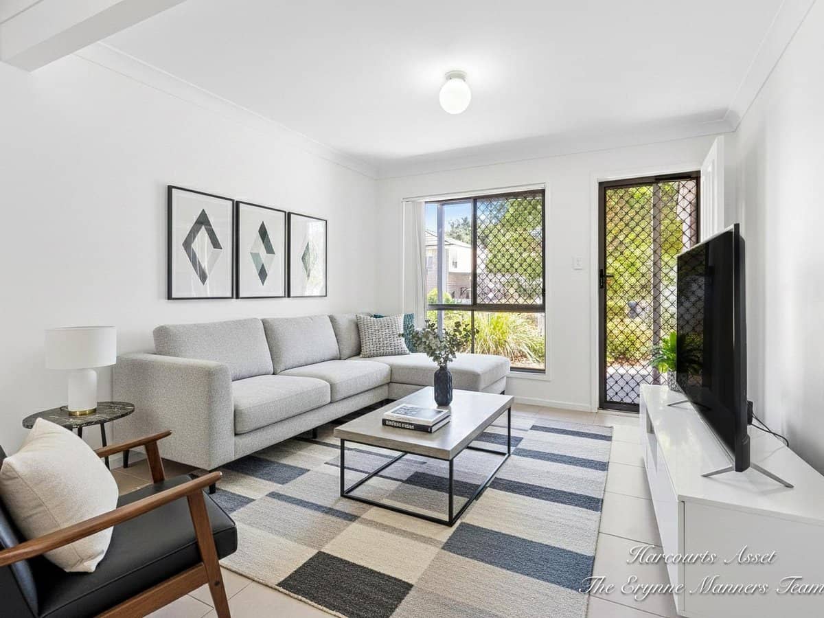 6 Mactier Drive, BORONIA HEIGHTS - Thumbnail 4