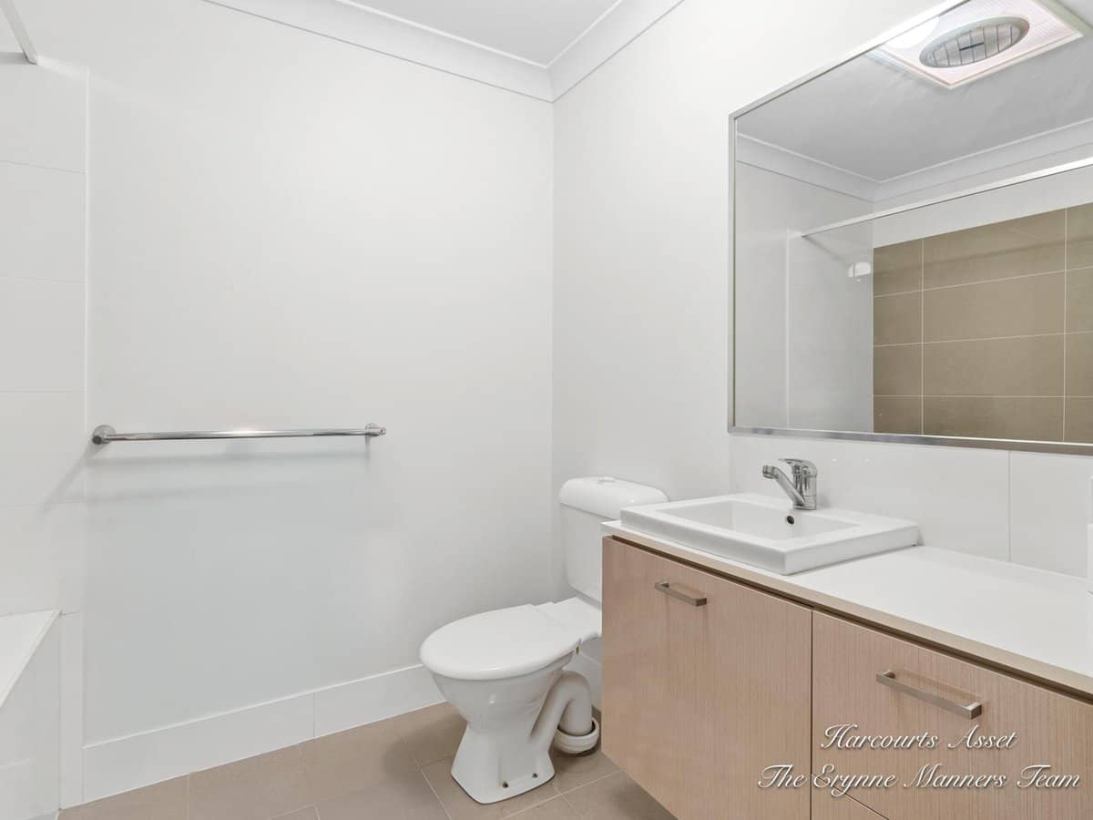 6 Mactier Drive, BORONIA HEIGHTS - Thumbnail 8